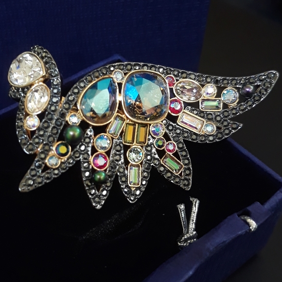 NWT! Swarovski Shimmering Wing Ring - Picture 6 of 14